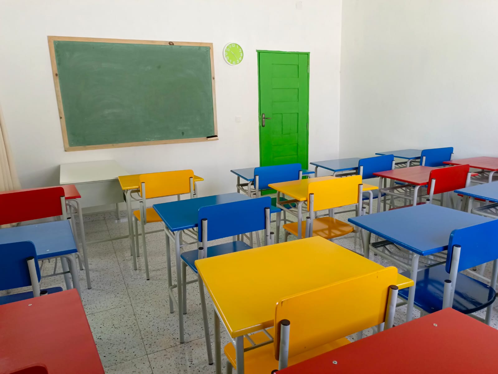 Sala de aula equipada do Colégio Lhaysso